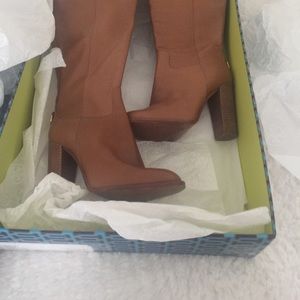Beautiful Tory Burch tall boots